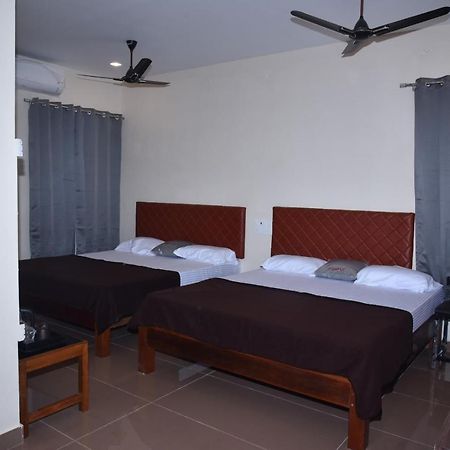 Nāgappattinam Hotel Coastal Inn מראה חיצוני תמונה